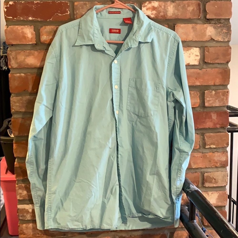 Izod men’s button up